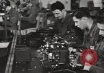 Standbild Ergotherapie Zweiten Weltkrieg geistige Opfer Brentwood New York USA, 1948, aus Sekunde 18 historischem Filmmaterial Videoclip 65675057588