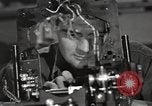 Standbild Ergotherapie Zweiten Weltkrieg geistige Opfer Brentwood New York USA, 1948, aus Sekunde 27 historischem Filmmaterial Videoclip 65675057588