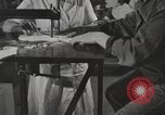 Standbild Ergotherapie Zweiten Weltkrieg geistige Opfer Brentwood New York USA, 1948, aus Sekunde 42 historischem Filmmaterial Videoclip 65675057588