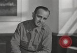 Standbild Gruppentherapie für Zweiten Weltkrieg Opfer Brentwood New York USA, 1948, aus Sekunde 46 historischem Filmmaterial Videoclip 65675057589