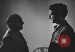 Standbild Hypnose für Zweiten Weltkrieg psychische Patienten Brentwood New York USA, 1948, aus Sekunde 4 historischem Filmmaterial Videoclip 65675057590