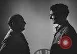 Standbild Hypnose für Zweiten Weltkrieg psychische Patienten Brentwood New York USA, 1948, aus Sekunde 11 historischem Filmmaterial Videoclip 65675057590