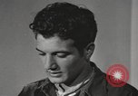 Standbild Hypnose für Zweiten Weltkrieg psychische Patienten Brentwood New York USA, 1948, aus Sekunde 22 historischem Filmmaterial Videoclip 65675057590