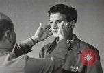 Standbild Hypnose für Zweiten Weltkrieg psychische Patienten Brentwood New York USA, 1948, aus Sekunde 33 historischem Filmmaterial Videoclip 65675057590