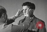 Standbild Hypnose für Zweiten Weltkrieg psychische Patienten Brentwood New York USA, 1948, aus Sekunde 34 historischem Filmmaterial Videoclip 65675057590