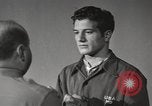 Standbild Hypnose für Zweiten Weltkrieg psychische Patienten Brentwood New York USA, 1948, aus Sekunde 59 historischem Filmmaterial Videoclip 65675057590