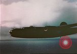 Image US B-24S et B-17 sur mission de bombardement à Kiska Îles Aléoutiennes, 1943, de la seconde 10 séquences d'archives historiques vidéo 65675057604