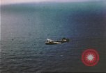Image US B-24S et B-17 sur mission de bombardement à Kiska Îles Aléoutiennes, 1943, de la seconde 14 séquences d'archives historiques vidéo 65675057604