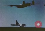 Image US B-24S et B-17 sur mission de bombardement à Kiska Îles Aléoutiennes, 1943, de la seconde 39 séquences d'archives historiques vidéo 65675057604