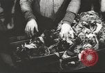 Standbild Textilfabrik Deutschland, 1945, aus Sekunde 46 historischem Filmmaterial Videoclip 65675057616