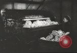 Standbild Textilfabrik Deutschland, 1945, aus Sekunde 49 historischem Filmmaterial Videoclip 65675057616