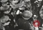 Immagine di seconda guerra mondiale alleati si incontrano a Torgau Germania, 1945, secondo 17 filmato di repertorio 65675057622
