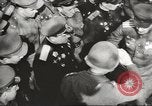 Immagine di seconda guerra mondiale alleati si incontrano a Torgau Germania, 1945, secondo 19 filmato di repertorio 65675057622