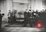 Immagine di seconda guerra mondiale alleati si incontrano a Torgau Germania, 1945, secondo 40 filmato di repertorio 65675057622