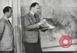 Immagine di seconda guerra mondiale alleati si incontrano a Torgau Germania, 1945, secondo 53 filmato di repertorio 65675057622
