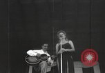 Immagine di Bob Hope Kwajalein Island Isole Marshall, 1944, secondo 13 filmato di repertorio 65675057642