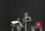 Immagine di Bob Hope Kwajalein Island Isole Marshall, 1944, secondo 15 filmato di repertorio 65675057642