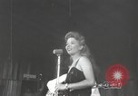 Immagine di Bob Hope Kwajalein Island Isole Marshall, 1944, secondo 34 filmato di repertorio 65675057642