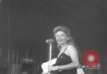 Immagine di Bob Hope Kwajalein Island Isole Marshall, 1944, secondo 36 filmato di repertorio 65675057642