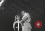 Immagine di Bob Hope Kwajalein Island Isole Marshall, 1944, secondo 48 filmato di repertorio 65675057642