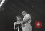 Immagine di Bob Hope Kwajalein Island Isole Marshall, 1944, secondo 50 filmato di repertorio 65675057642