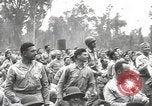 Standbild amerikanischen Entertainer Bougainville Island Papua Neu Guinea, 1944, aus Sekunde 4 historischem Filmmaterial Videoclip 65675057648