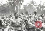 Standbild amerikanischen Entertainer Bougainville Island Papua Neu Guinea, 1944, aus Sekunde 6 historischem Filmmaterial Videoclip 65675057648