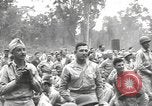 Standbild amerikanischen Entertainer Bougainville Island Papua Neu Guinea, 1944, aus Sekunde 7 historischem Filmmaterial Videoclip 65675057648