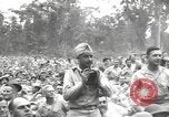 Standbild amerikanischen Entertainer Bougainville Island Papua Neu Guinea, 1944, aus Sekunde 9 historischem Filmmaterial Videoclip 65675057648