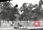 Standbild amerikanischen Entertainer Bougainville Island Papua Neu Guinea, 1944, aus Sekunde 42 historischem Filmmaterial Videoclip 65675057648