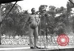 Standbild amerikanischen Entertainer Bougainville Island Papua Neu Guinea, 1944, aus Sekunde 49 historischem Filmmaterial Videoclip 65675057648