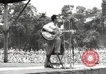 Standbild amerikanischen Entertainer Bougainville Island Papua Neu Guinea, 1944, aus Sekunde 41 historischem Filmmaterial Videoclip 65675057649