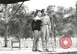 Standbild amerikanischen Entertainer Bougainville Island Papua Neu Guinea, 1944, aus Sekunde 24 historischem Filmmaterial Videoclip 65675057650