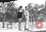 Standbild amerikanischen Entertainer Bougainville Island Papua Neu Guinea, 1944, aus Sekunde 26 historischem Filmmaterial Videoclip 65675057650