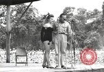 Standbild amerikanischen Entertainer Bougainville Island Papua Neu Guinea, 1944, aus Sekunde 29 historischem Filmmaterial Videoclip 65675057650