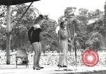 Standbild amerikanischen Entertainer Bougainville Island Papua Neu Guinea, 1944, aus Sekunde 34 historischem Filmmaterial Videoclip 65675057650