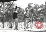 Standbild amerikanischen Entertainer Bougainville Island Papua Neu Guinea, 1944, aus Sekunde 35 historischem Filmmaterial Videoclip 65675057650