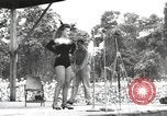 Standbild amerikanischen Entertainer Bougainville Island Papua Neu Guinea, 1944, aus Sekunde 37 historischem Filmmaterial Videoclip 65675057650