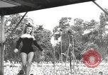 Standbild amerikanischen Entertainer Bougainville Island Papua Neu Guinea, 1944, aus Sekunde 47 historischem Filmmaterial Videoclip 65675057650