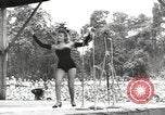 Standbild amerikanischen Entertainer Bougainville Island Papua Neu Guinea, 1944, aus Sekunde 55 historischem Filmmaterial Videoclip 65675057650