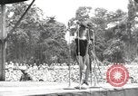 Standbild amerikanischen Entertainer Bougainville Island Papua Neu Guinea, 1944, aus Sekunde 61 historischem Filmmaterial Videoclip 65675057650