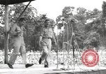 Standbild amerikanischen Entertainer Bougainville Island Papua Neu Guinea, 1944, aus Sekunde 3 historischem Filmmaterial Videoclip 65675057651