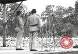 Standbild amerikanischen Entertainer Bougainville Island Papua Neu Guinea, 1944, aus Sekunde 10 historischem Filmmaterial Videoclip 65675057651