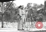 Standbild amerikanischen Entertainer Bougainville Island Papua Neu Guinea, 1944, aus Sekunde 12 historischem Filmmaterial Videoclip 65675057651