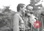 Standbild amerikanischen Entertainer Bougainville Island Papua Neu Guinea, 1944, aus Sekunde 36 historischem Filmmaterial Videoclip 65675057651