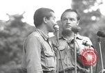 Standbild amerikanischen Entertainer Bougainville Island Papua Neu Guinea, 1944, aus Sekunde 37 historischem Filmmaterial Videoclip 65675057651