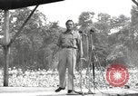 Standbild amerikanischen Entertainer Bougainville Island Papua Neu Guinea, 1944, aus Sekunde 4 historischem Filmmaterial Videoclip 65675057652