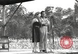 Standbild amerikanischen Entertainer Bougainville Island Papua Neu Guinea, 1944, aus Sekunde 33 historischem Filmmaterial Videoclip 65675057652