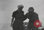 Immagine di Bob Hope Guadalcanal nelle Isole Salomone, 1944, secondo 6 filmato di repertorio 65675057657