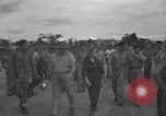 Immagine di Bob Hope Guadalcanal nelle Isole Salomone, 1944, secondo 27 filmato di repertorio 65675057657